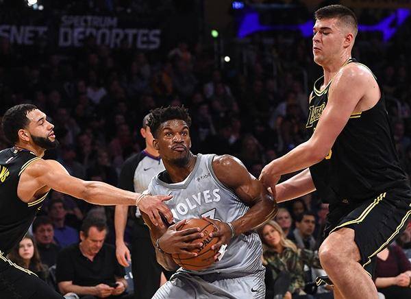  马上开始的tes和gen比赛 